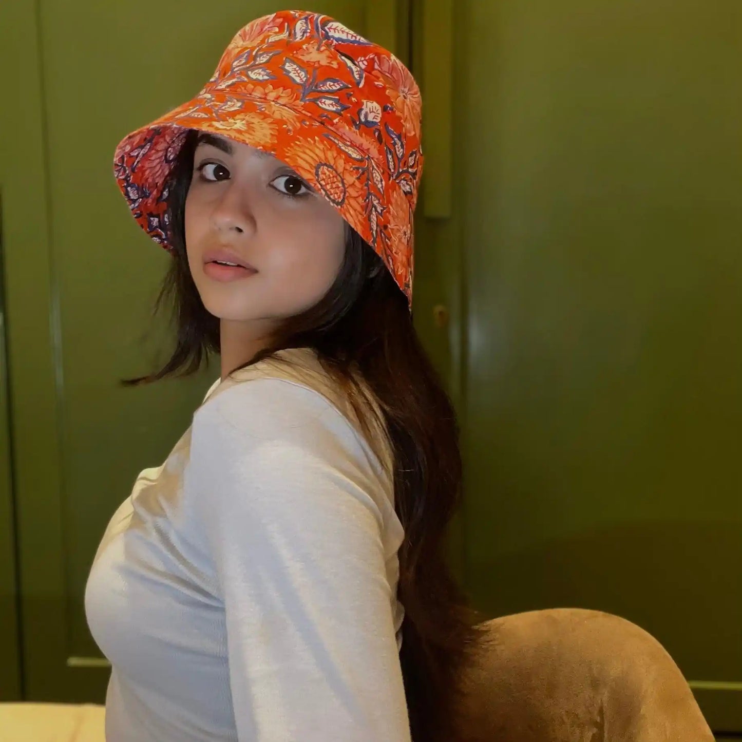 Printed cotton bucket hat.