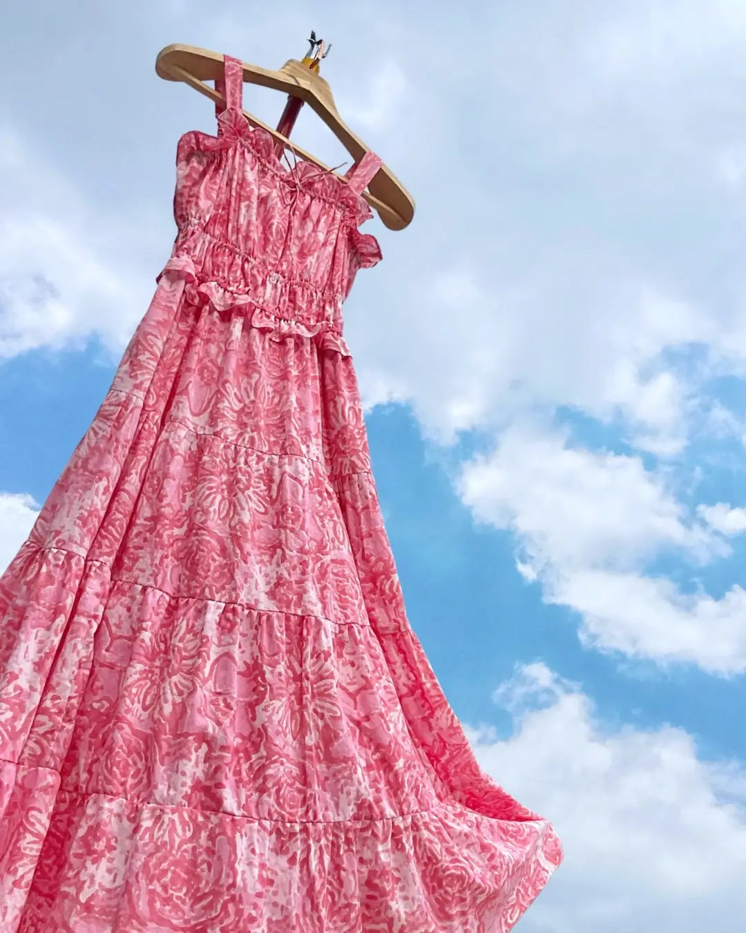 Tiered pink dress with pockets