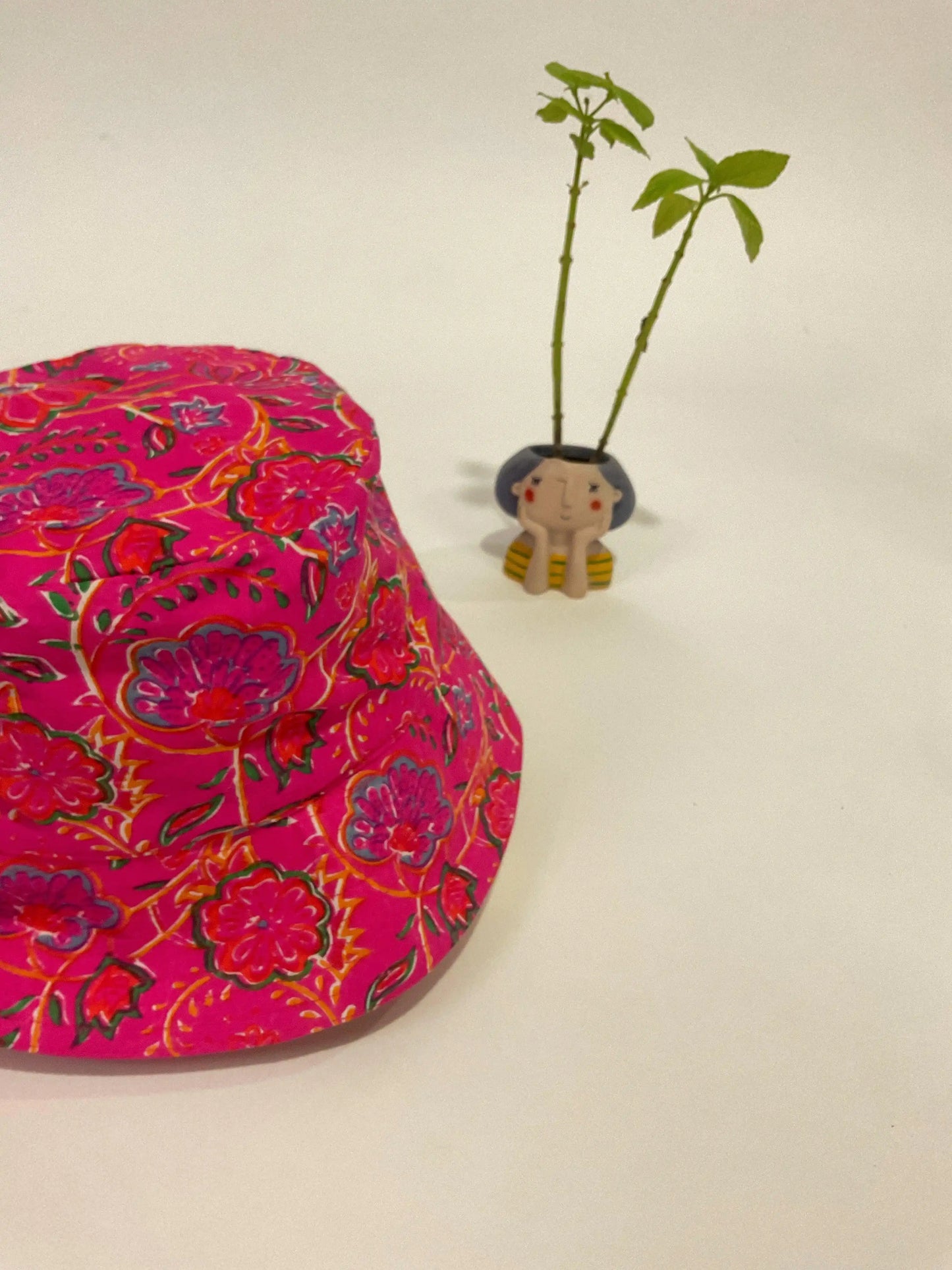 Printed cotton bucket hat.