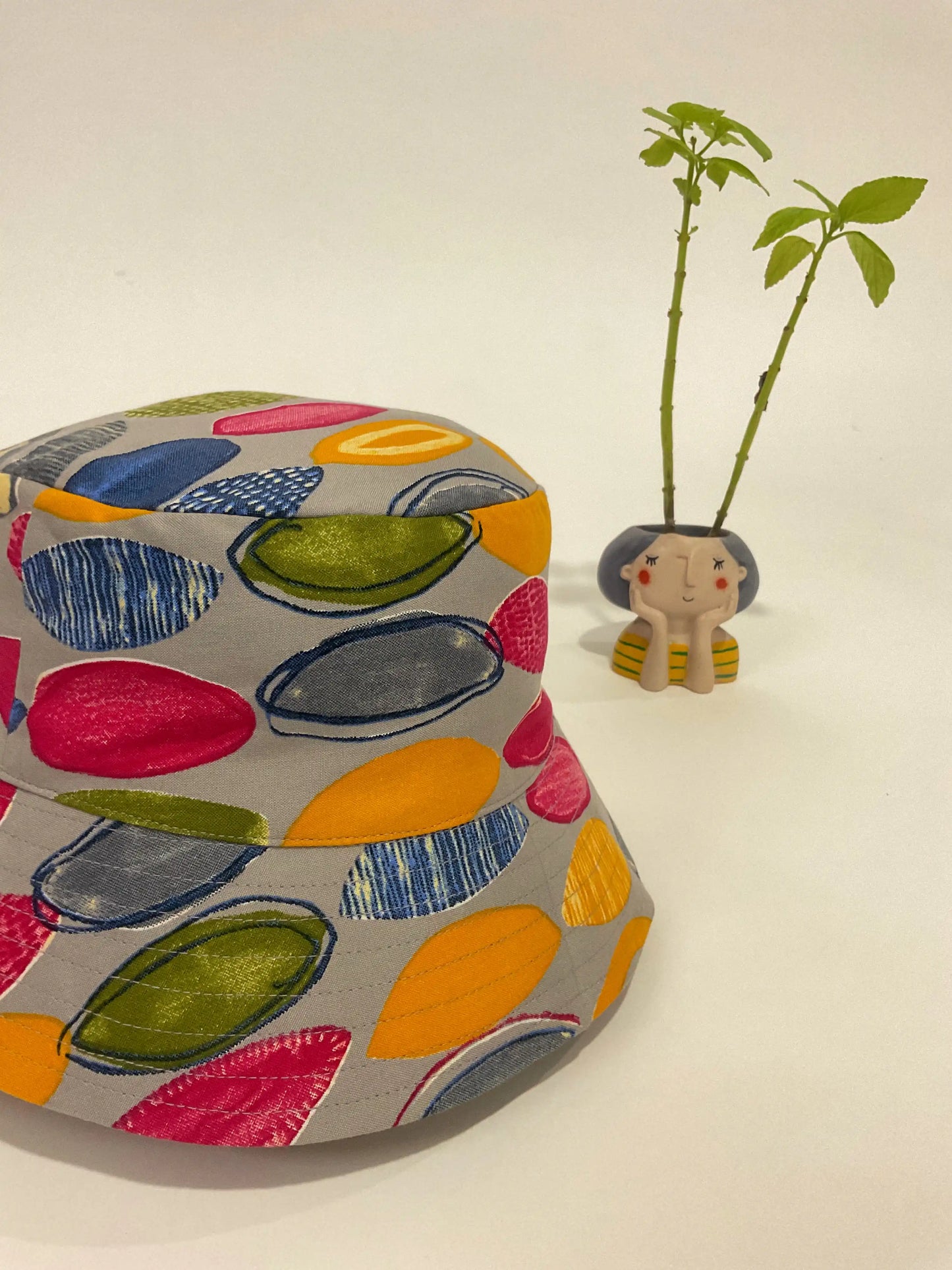 Printed cotton bucket hat.