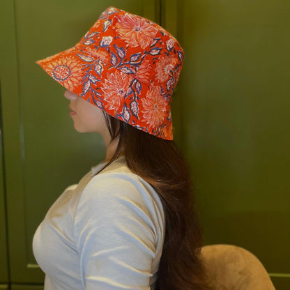 Printed cotton bucket hat.