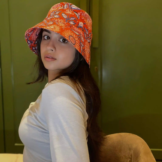 Printed cotton bucket hat.