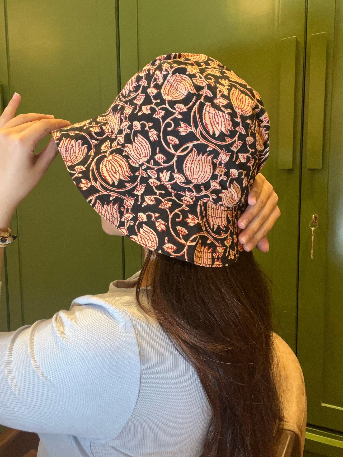 Printed cotton bucket hat.