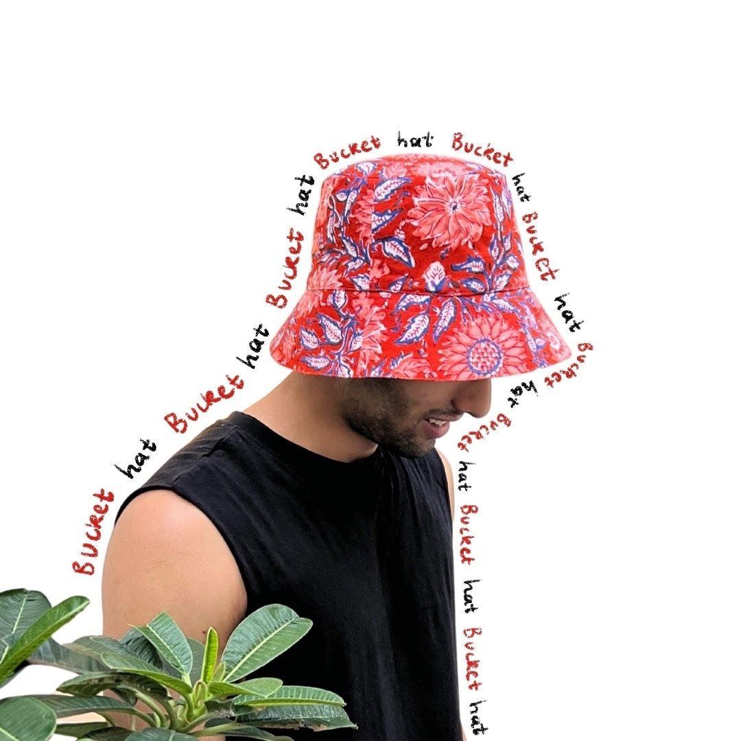 Printed cotton bucket hat.