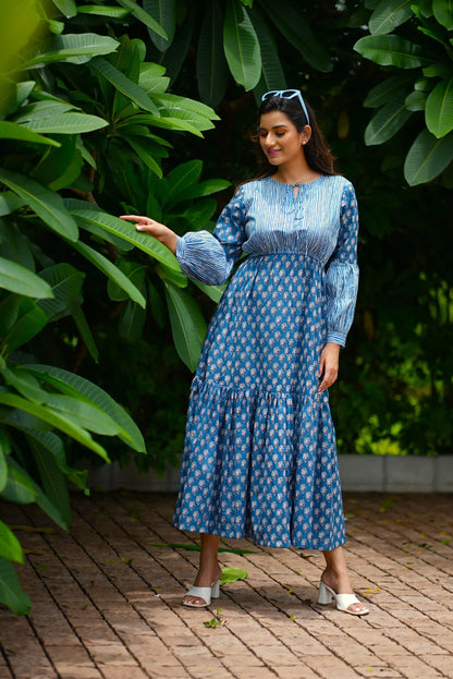 Tiered tie detail long dress.