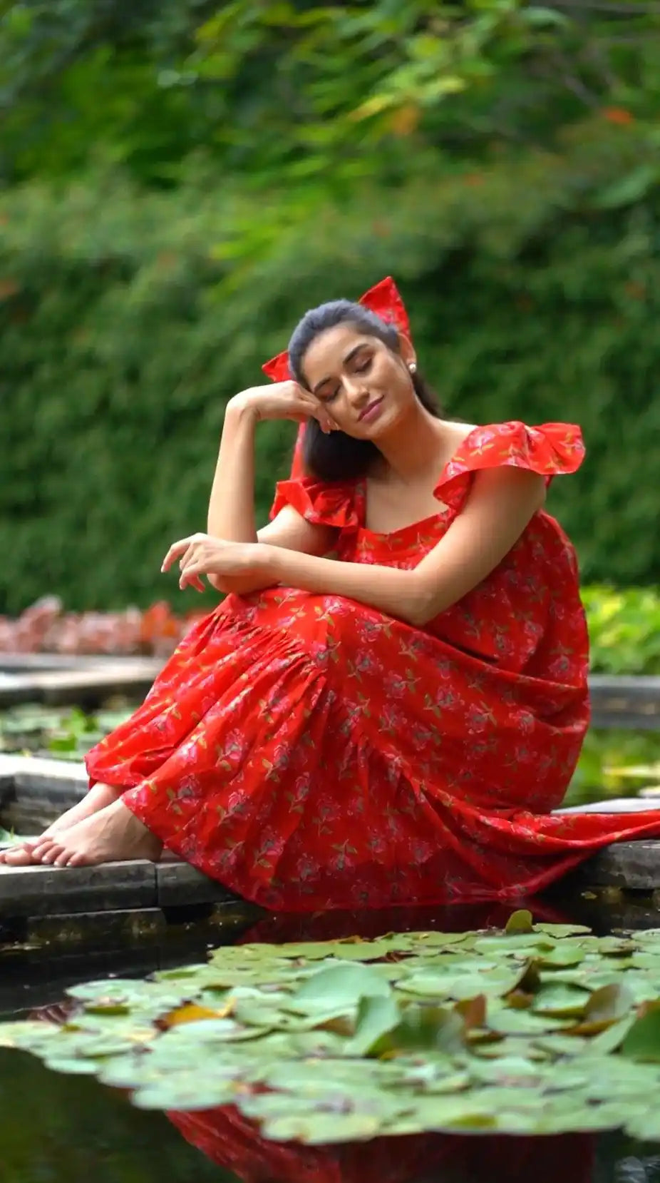Flounce-trimmed cotton dress