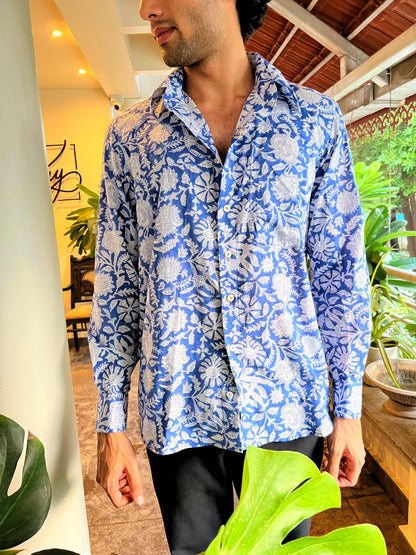 Relaxed fit block print shirt.