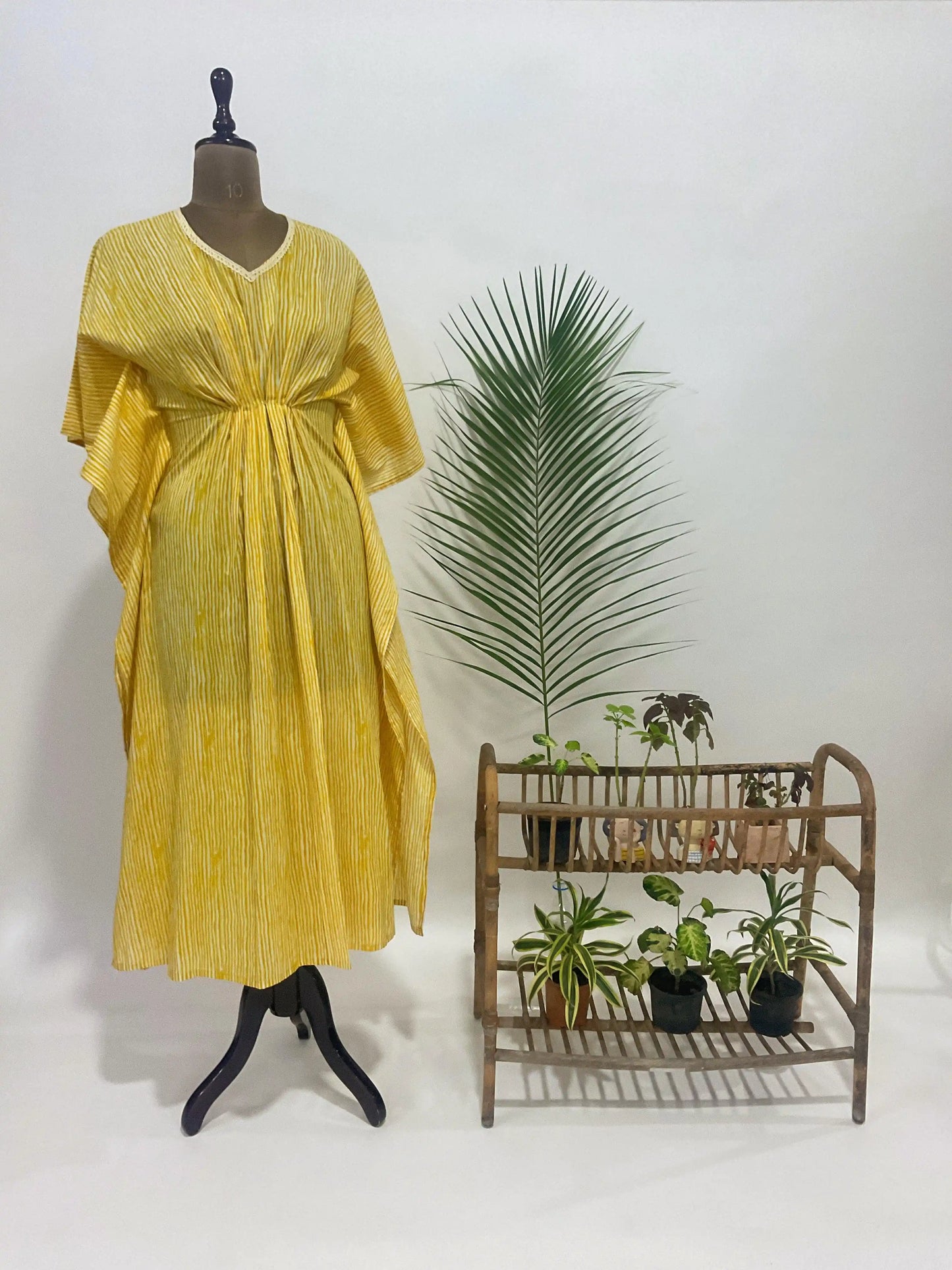 V-neck kaftan dress