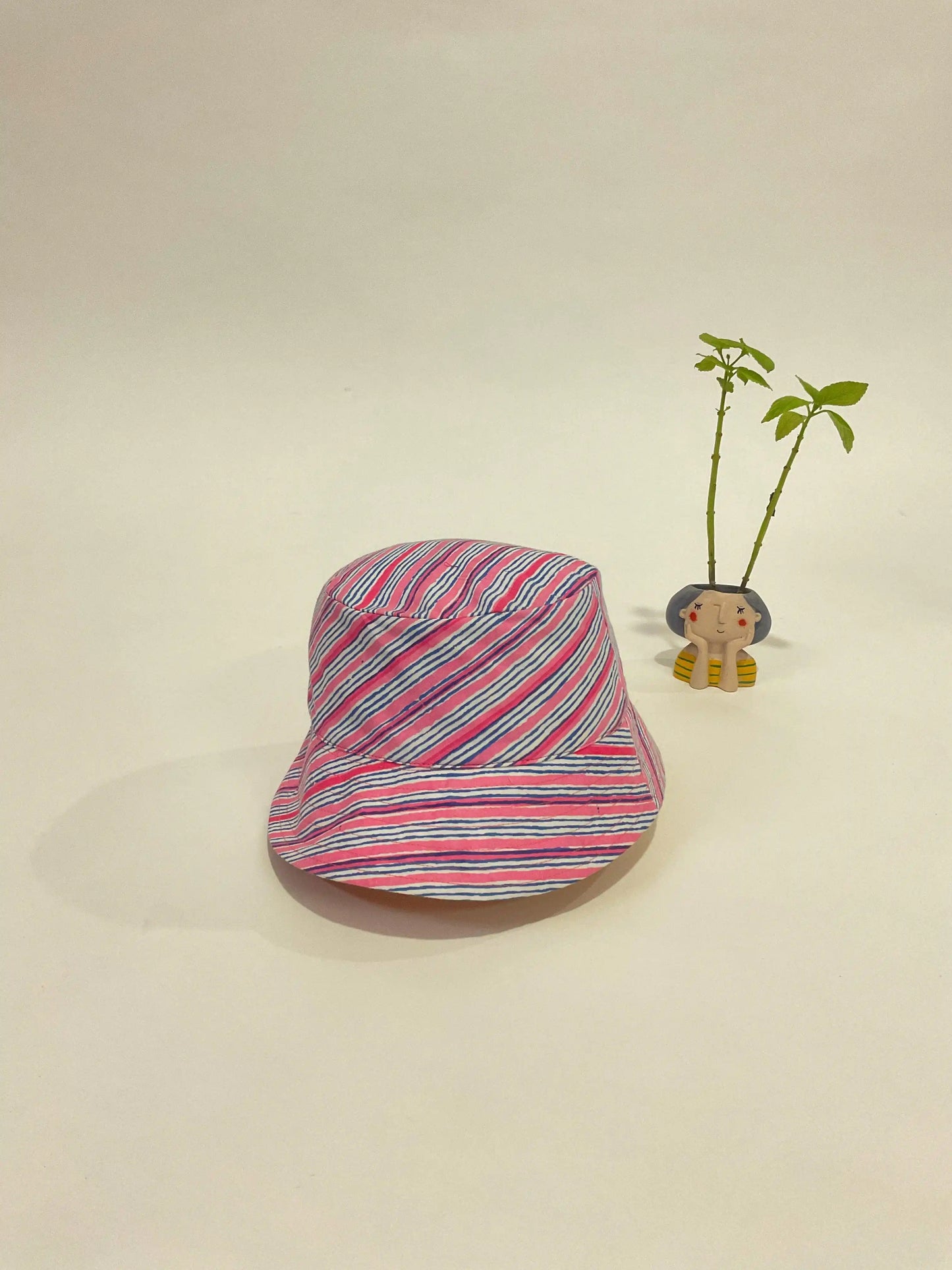Printed cotton bucket hat.