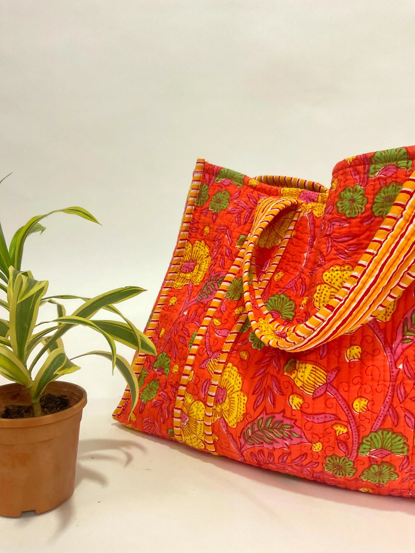 Cotton reversible printed shopper.